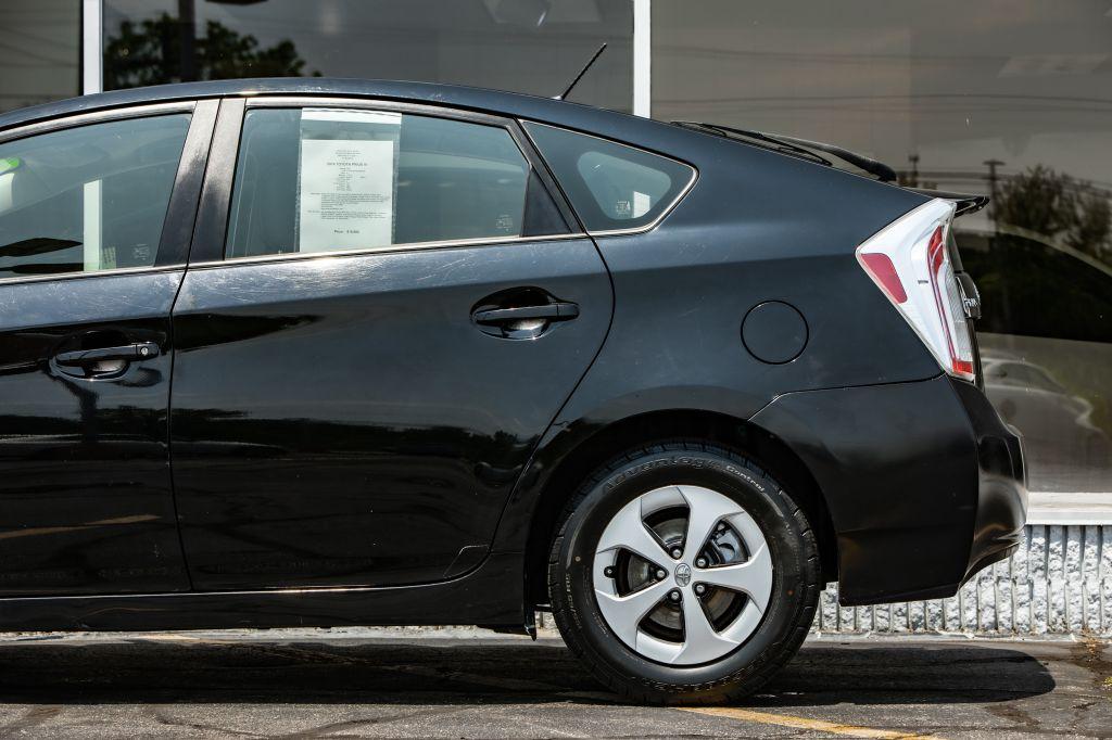 2014 Toyota PRIUS IV