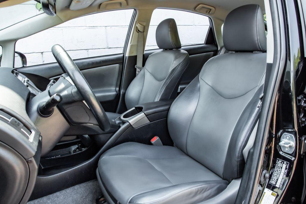 2014 Toyota PRIUS IV