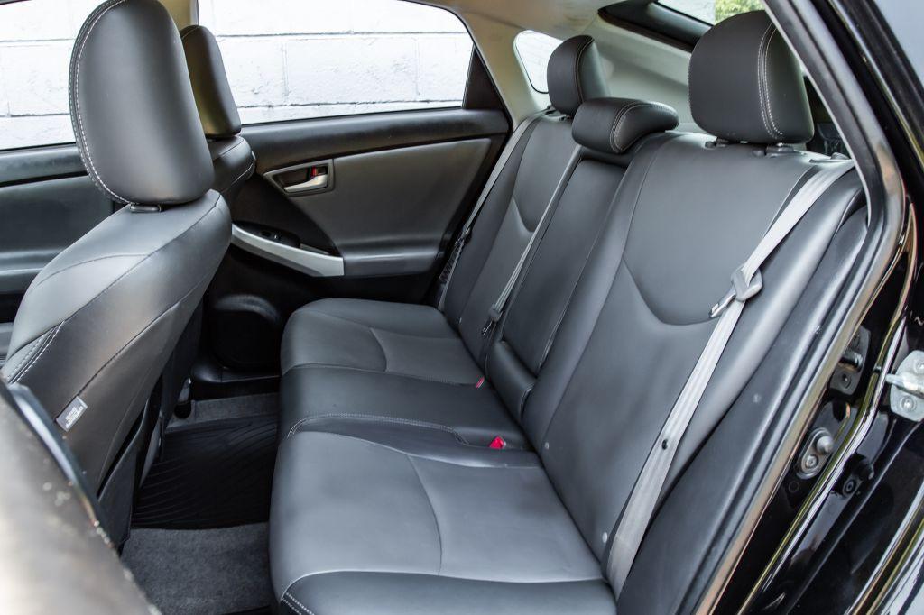 2014 Toyota PRIUS IV