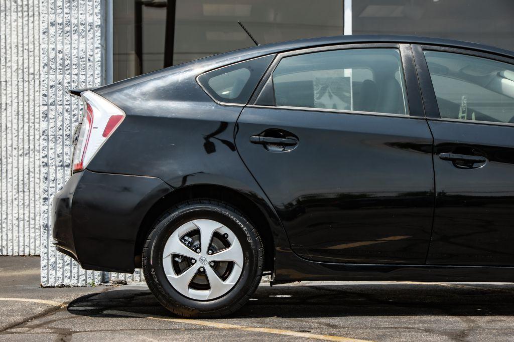 2014 Toyota PRIUS IV