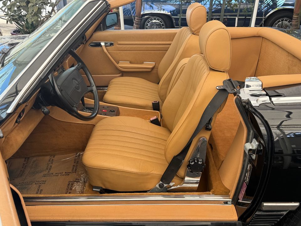 1989 Mercedes-Benz 560-Class