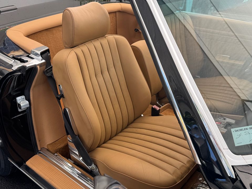 1989 Mercedes-Benz 560-Class