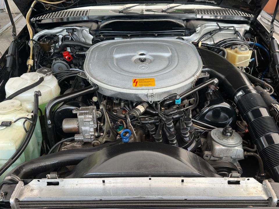 1989 Mercedes-Benz 560-Class