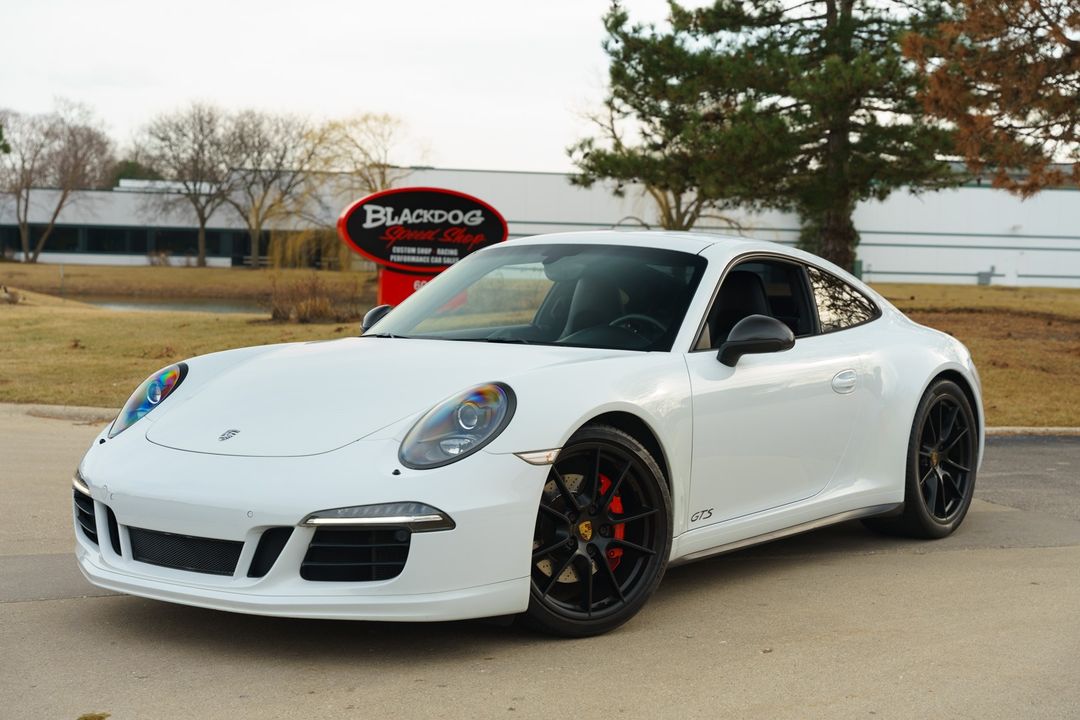 2015 PORSCHE 911
