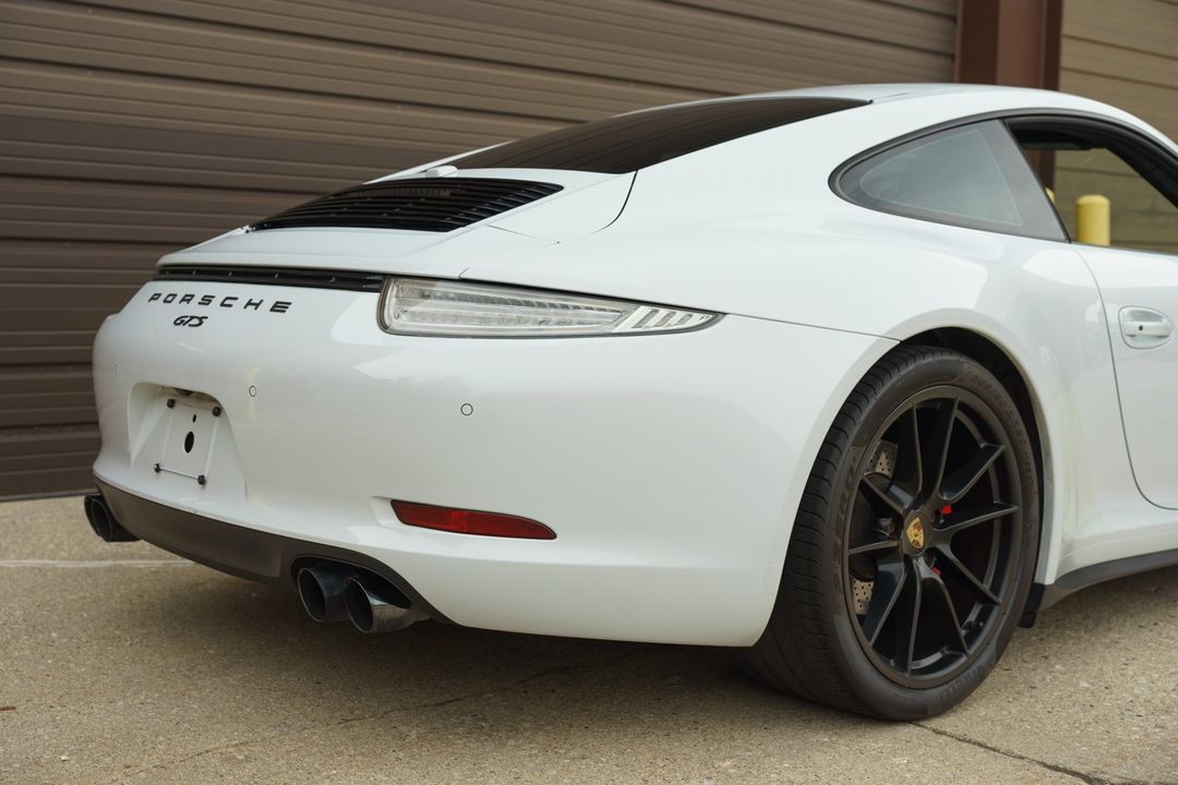 2015 PORSCHE 911