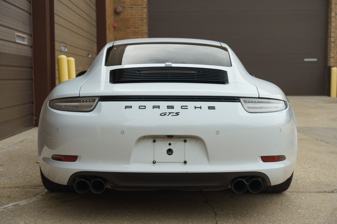 2015 PORSCHE 911