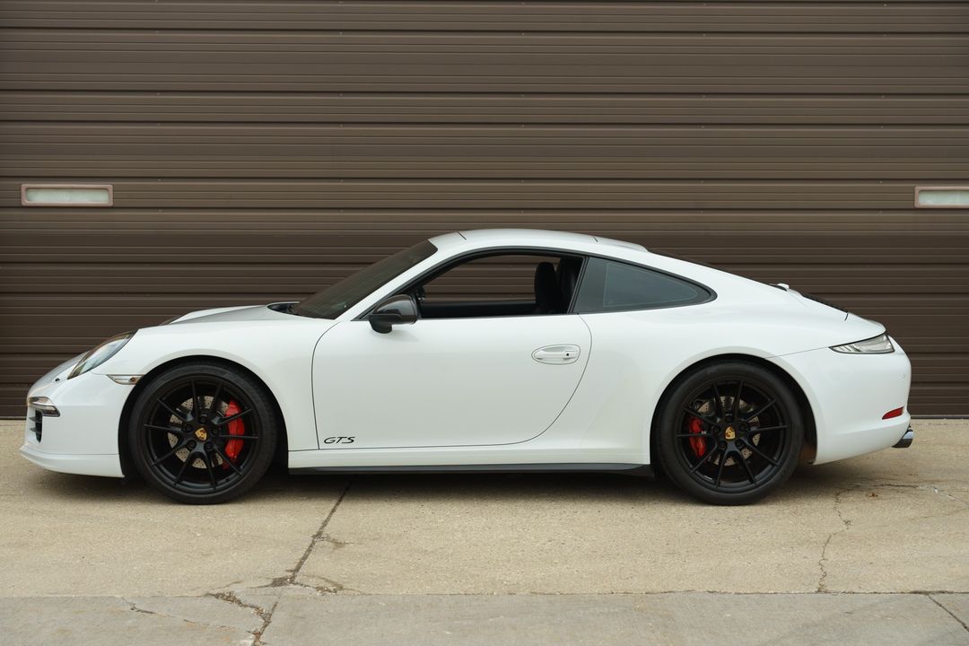 2015 PORSCHE 911