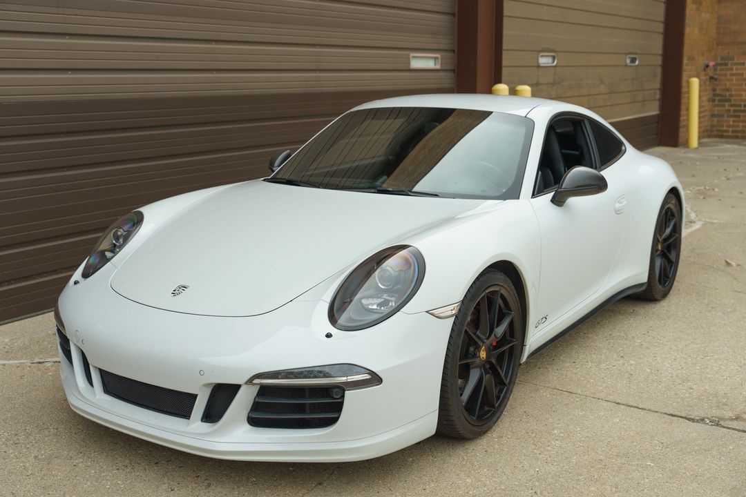 2015 PORSCHE 911