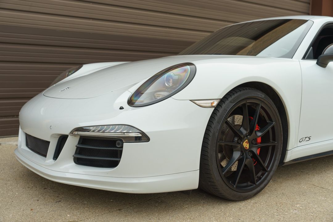 2015 PORSCHE 911