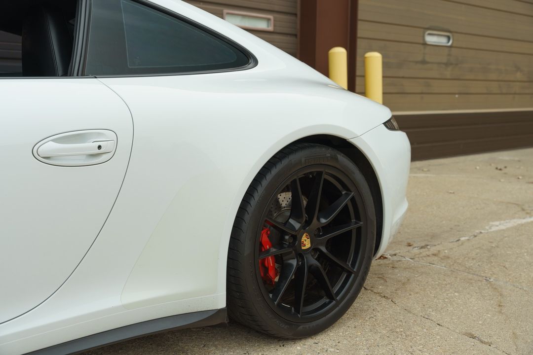 2015 PORSCHE 911