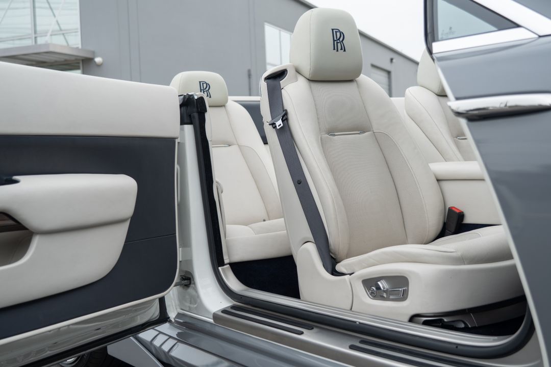 2017 Rolls-Royce Dawn