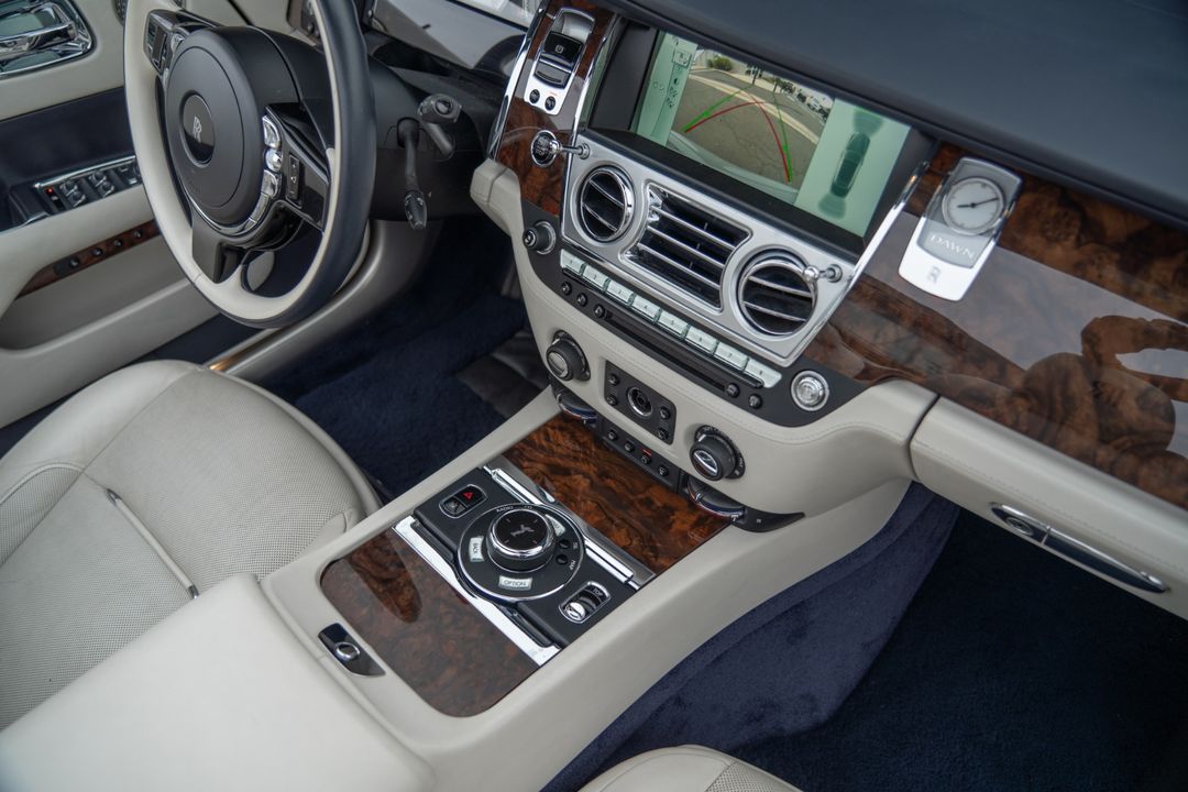 2017 Rolls-Royce Dawn