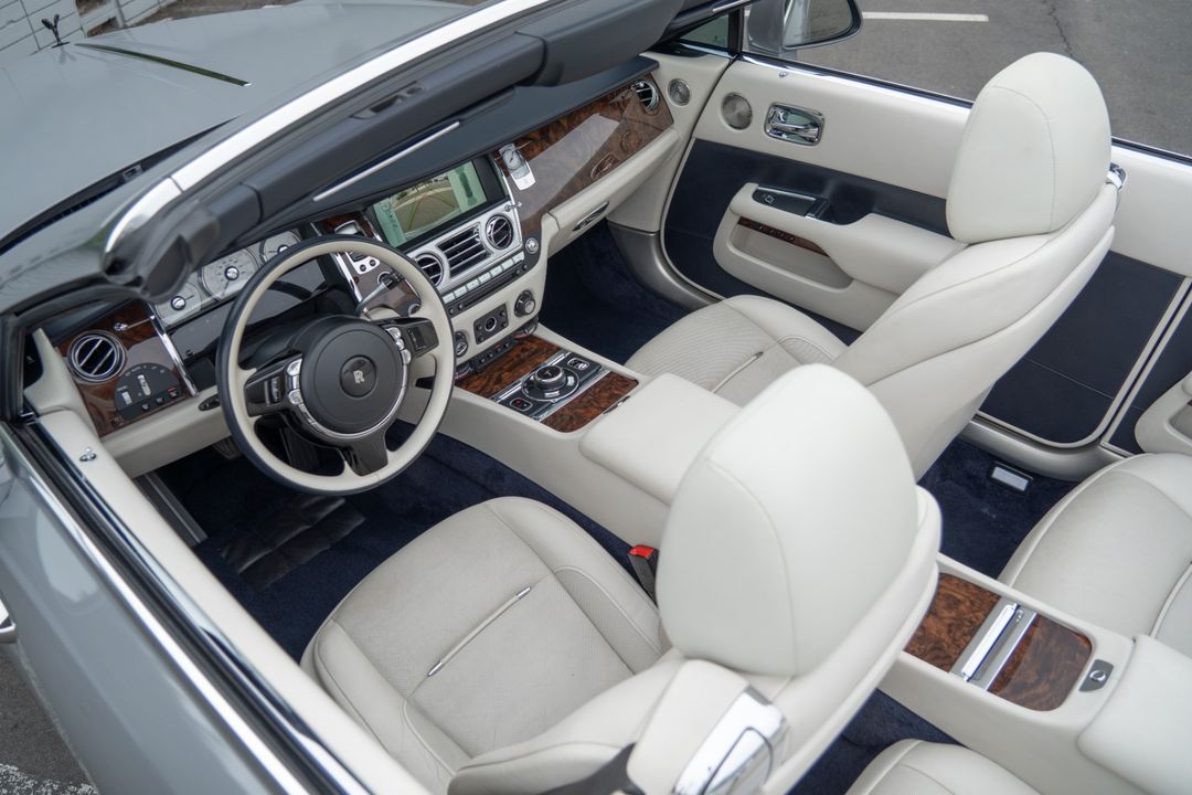 2017 Rolls-Royce Dawn