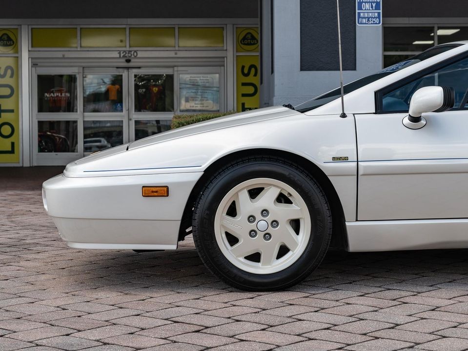 1988 Lotus Esprit