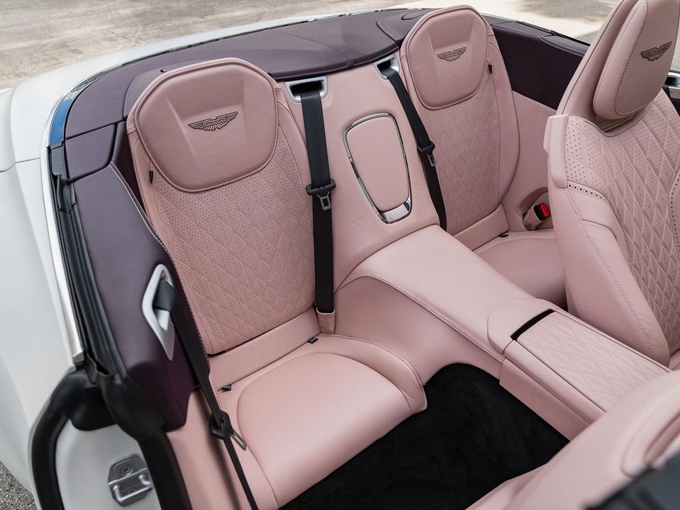 2025 Aston Martin DB12