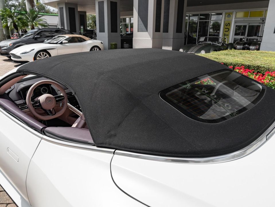 2025 Aston Martin DB12