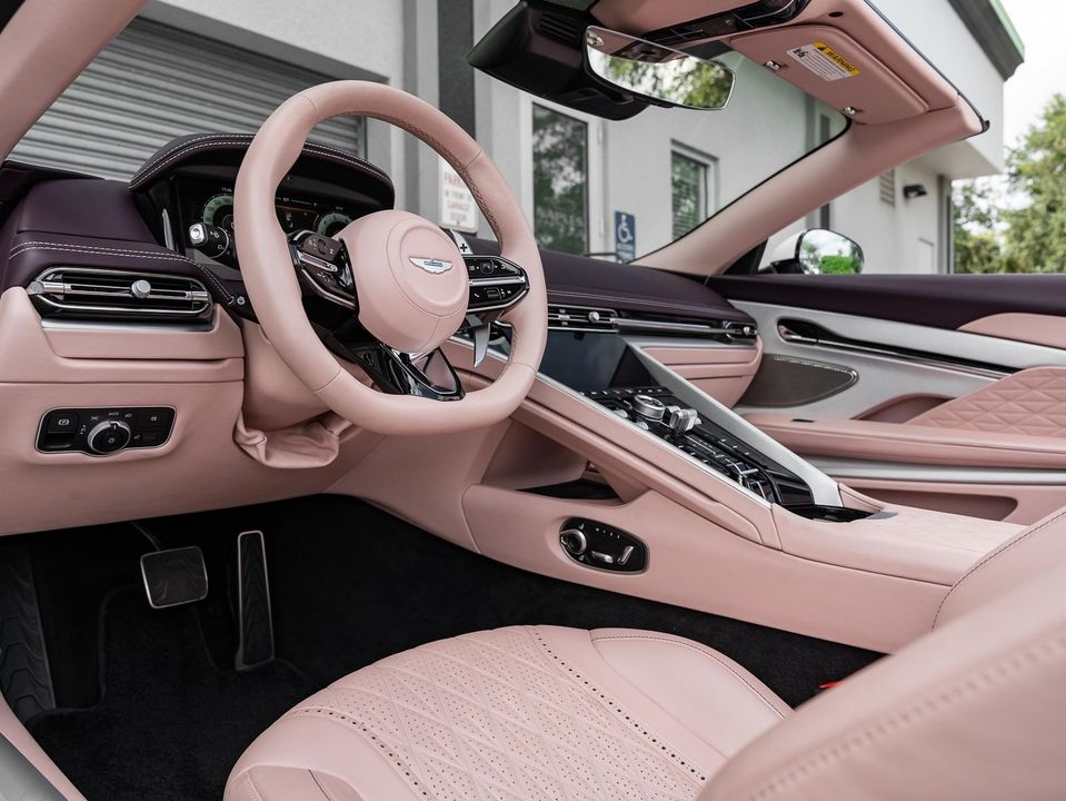 2025 Aston Martin DB12