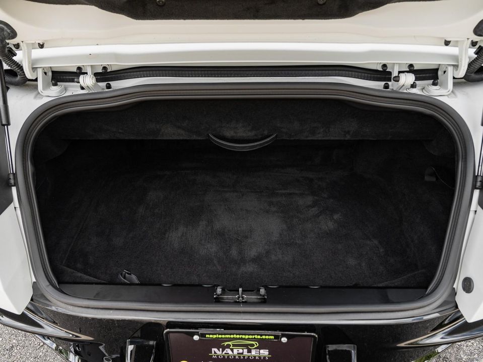 2025 Aston Martin DB12