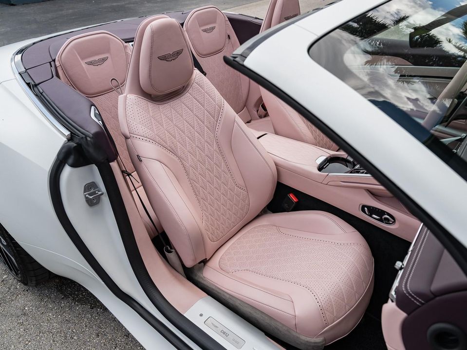 2025 Aston Martin DB12