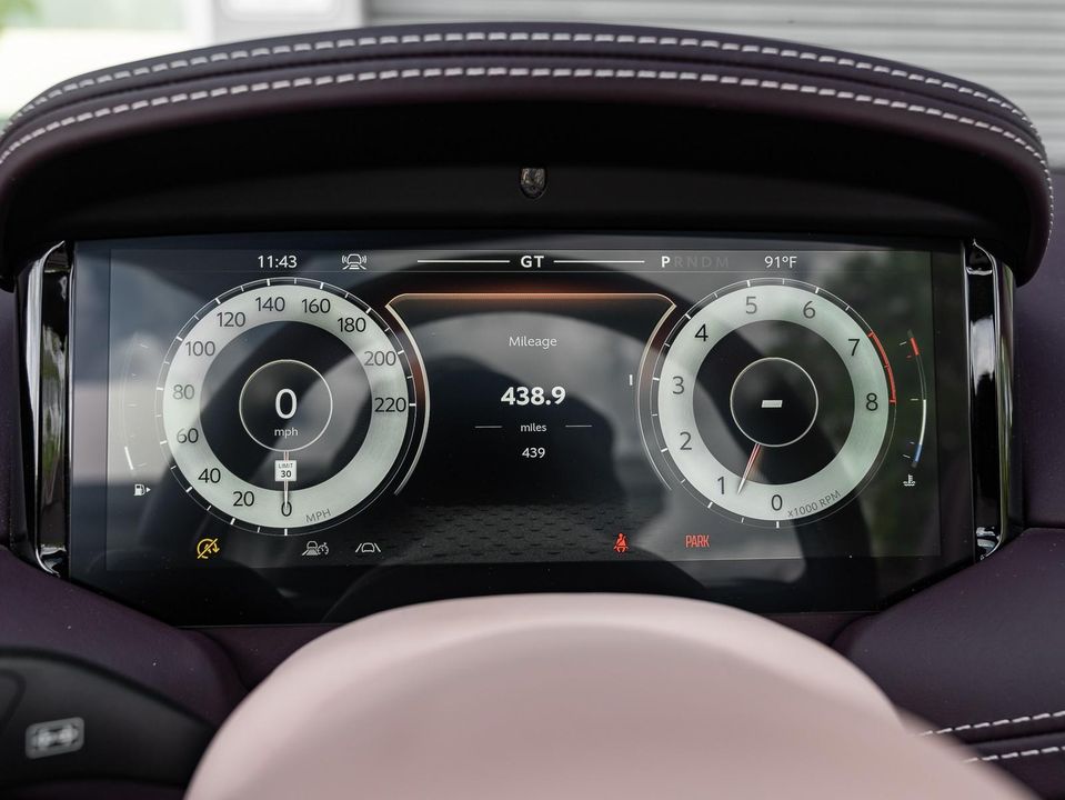 2025 Aston Martin DB12