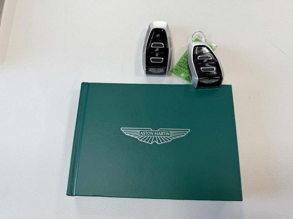 2025 Aston Martin DB12