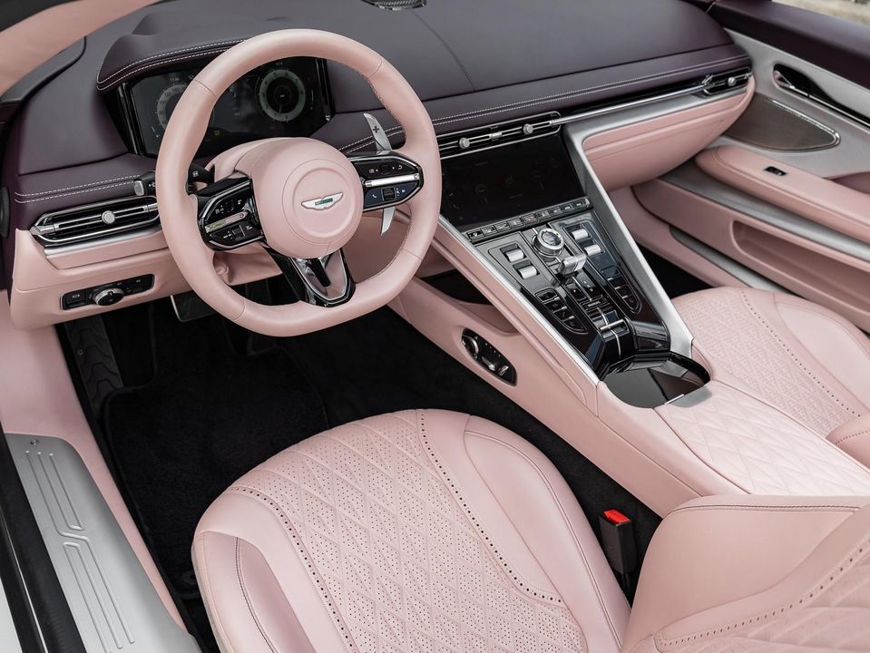 2025 Aston Martin DB12