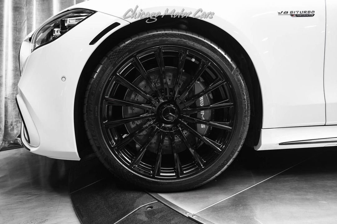 2024 Mercedes-Benz S63 AMG
