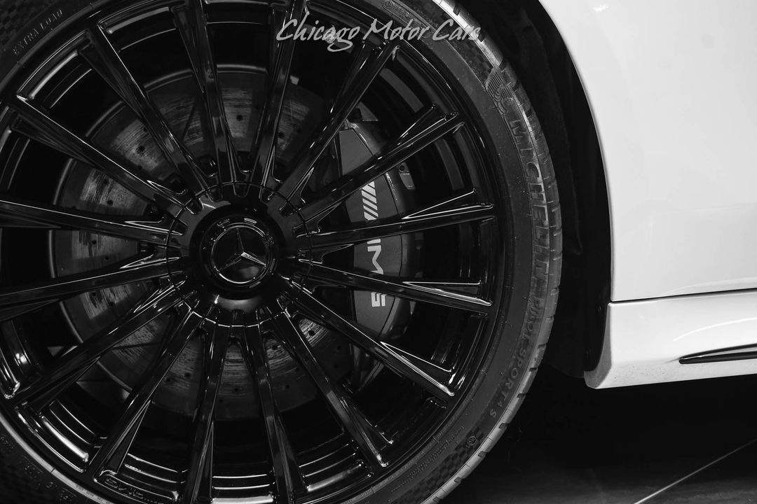 2024 Mercedes-Benz S63 AMG