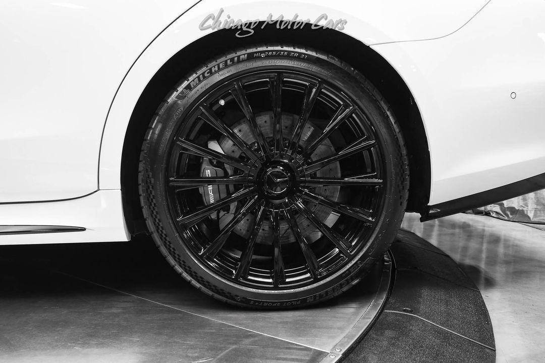 2024 Mercedes-Benz S63 AMG