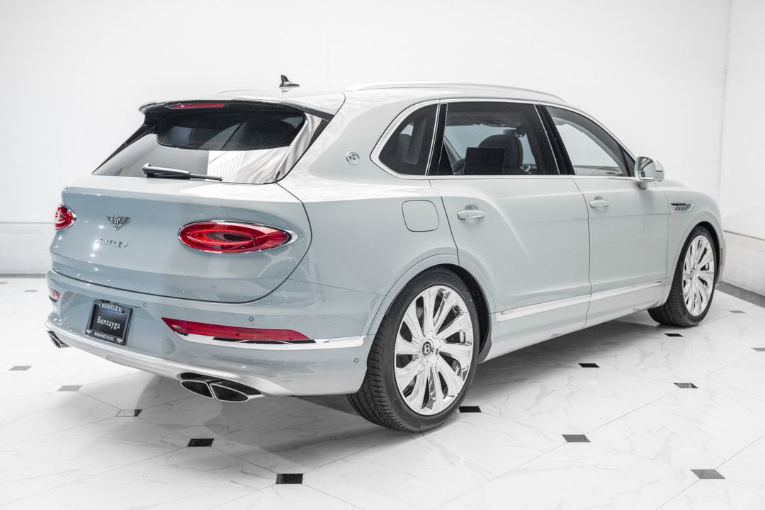 2025 Bentley Bentayga EWB