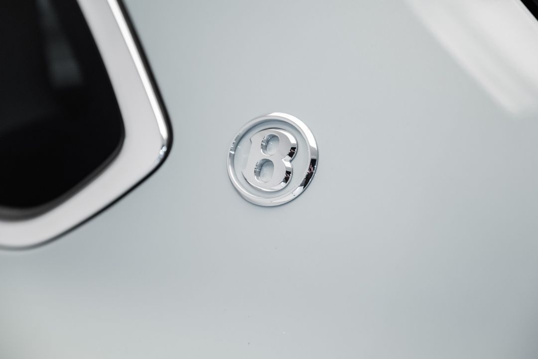 2025 Bentley Bentayga EWB