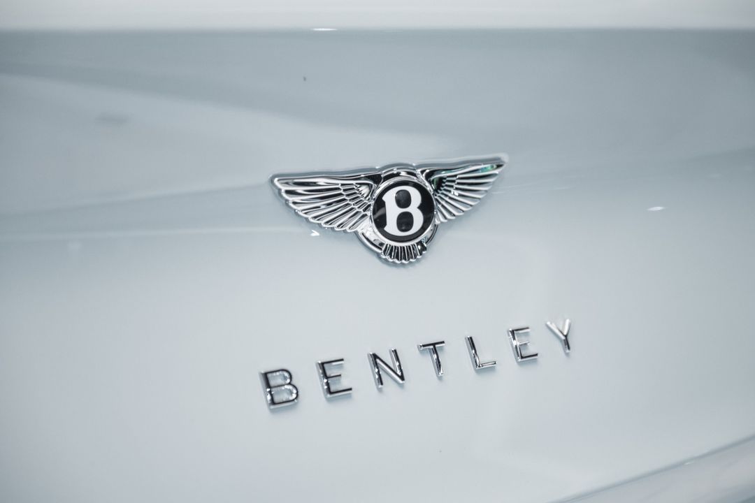 2025 Bentley Bentayga EWB
