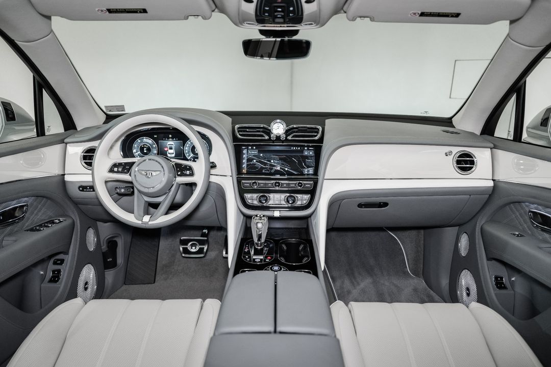 2025 Bentley Bentayga EWB