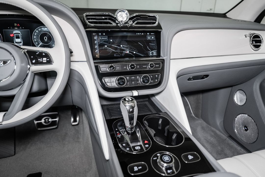2025 Bentley Bentayga EWB