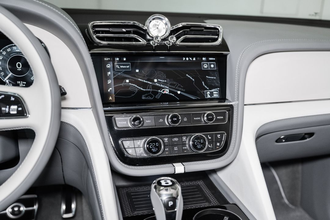2025 Bentley Bentayga EWB