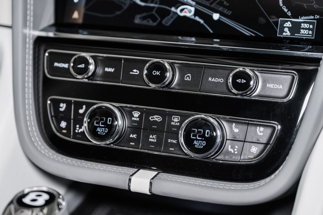 2025 Bentley Bentayga EWB