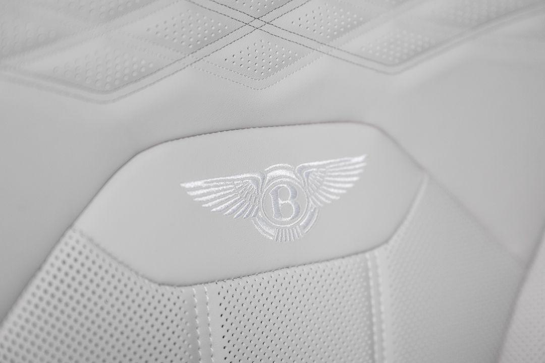 2025 Bentley Bentayga EWB
