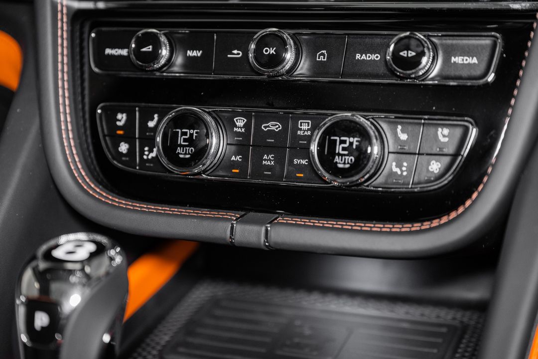 2025 Bentley Bentayga