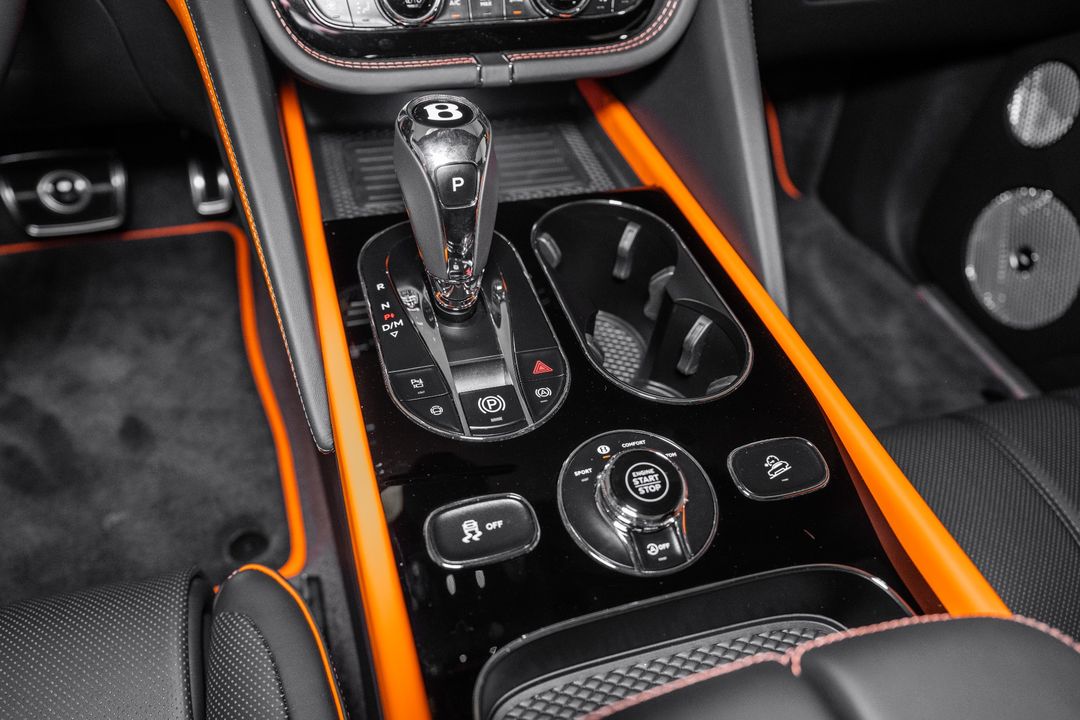 2025 Bentley Bentayga