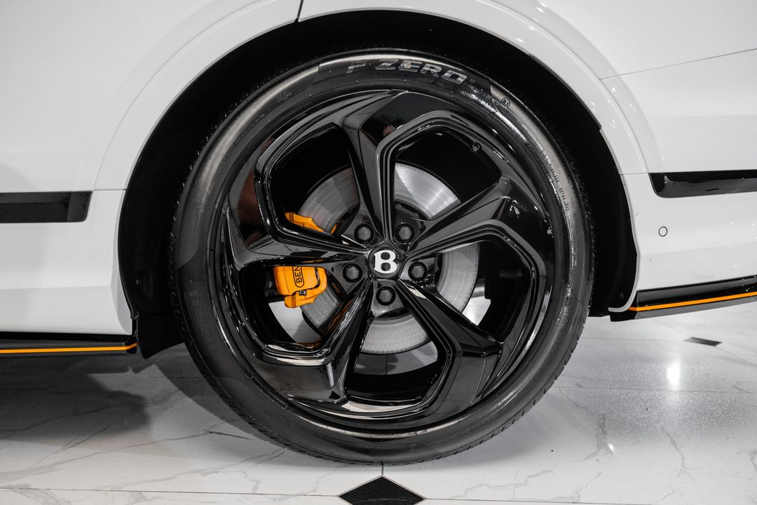 2025 Bentley Bentayga