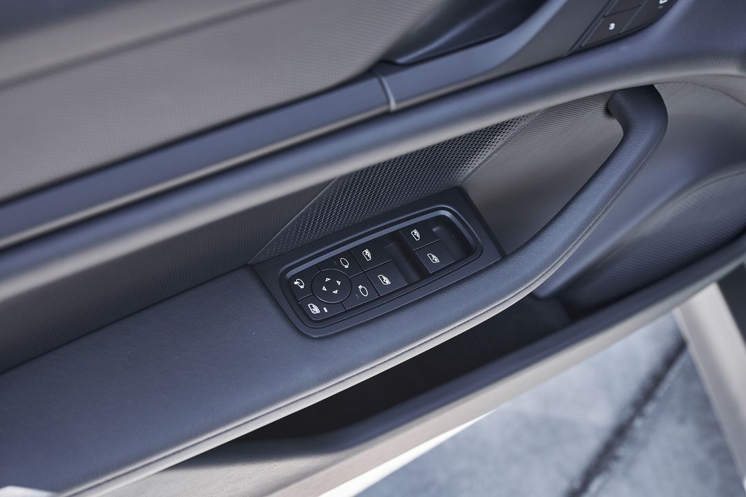 2023 Porsche Taycan