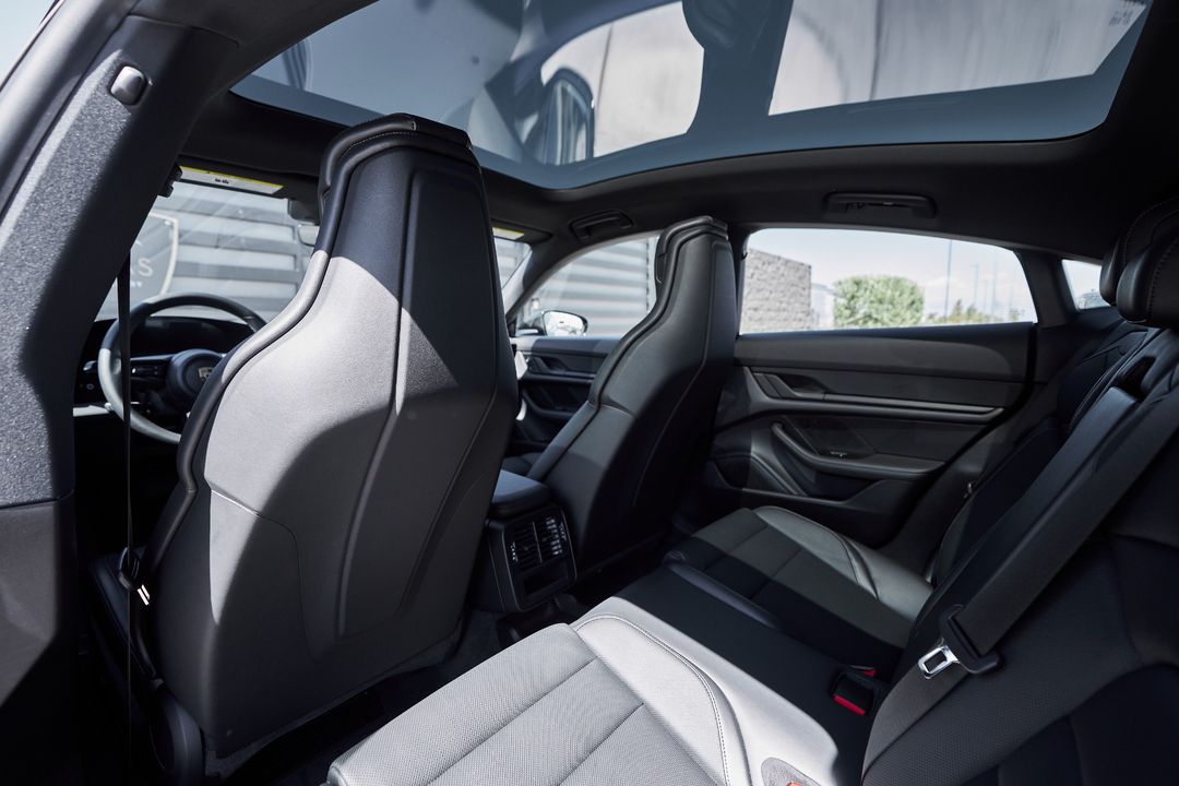 2023 Porsche Taycan