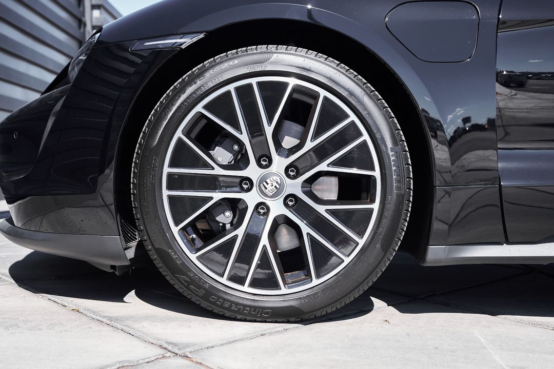 2023 Porsche Taycan