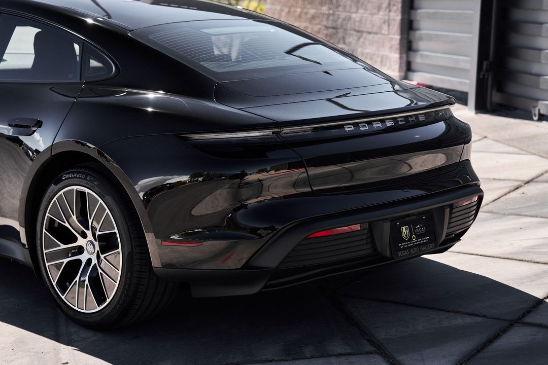 2023 Porsche Taycan