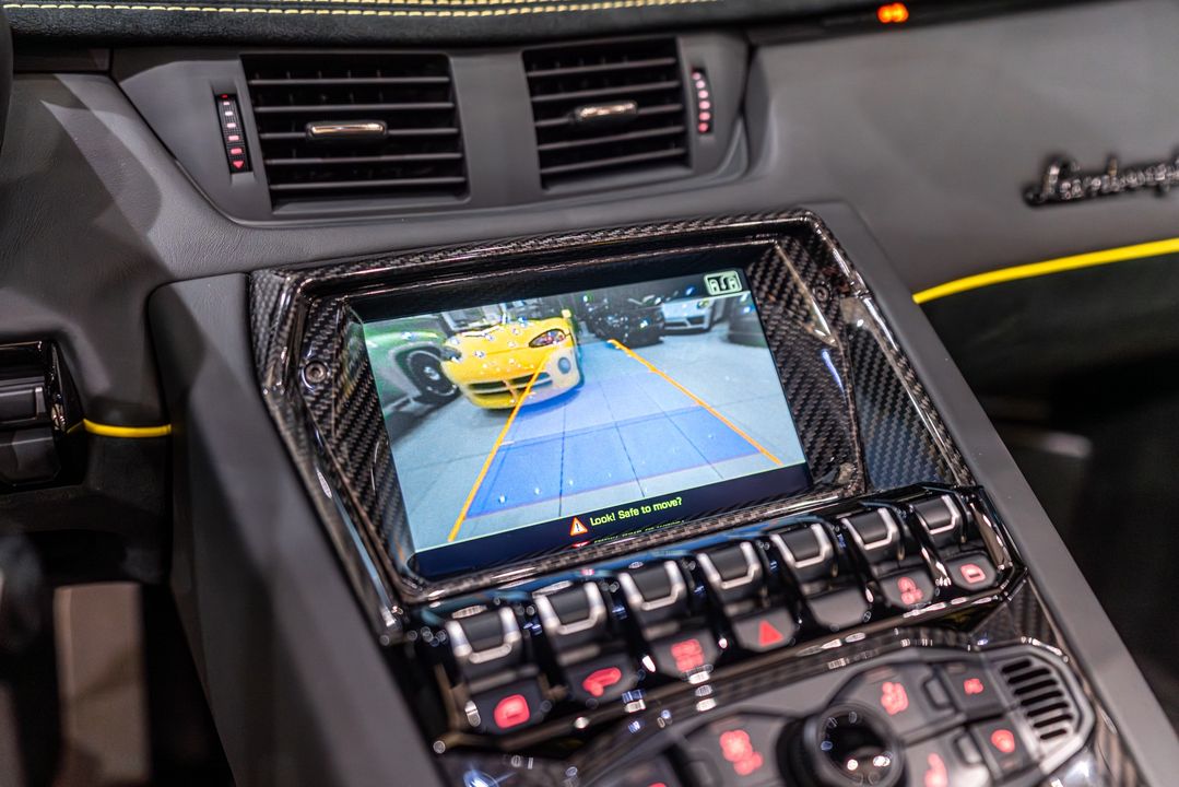 2017 Lamborghini Aventador