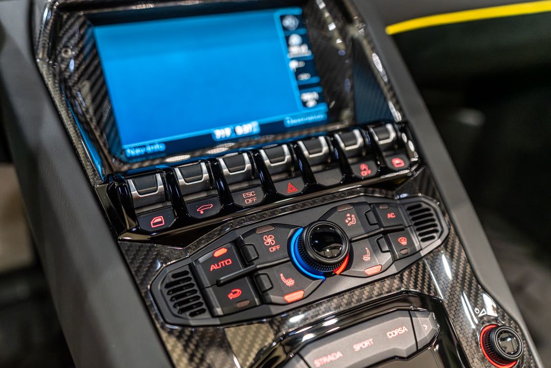 2017 Lamborghini Aventador