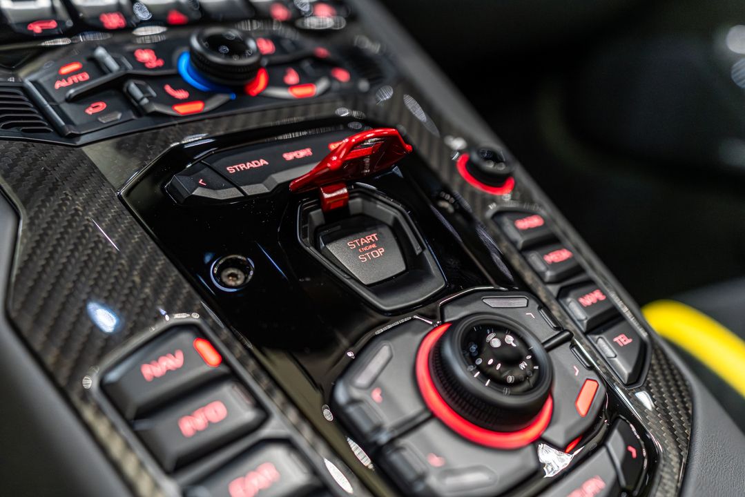 2017 Lamborghini Aventador