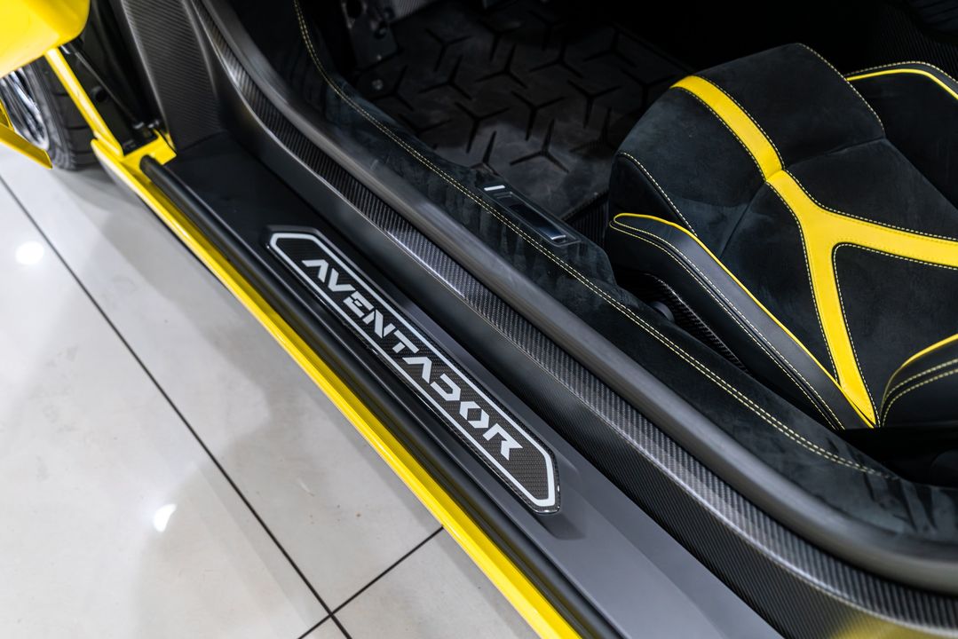 2017 Lamborghini Aventador