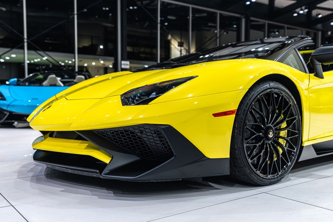 2017 Lamborghini Aventador