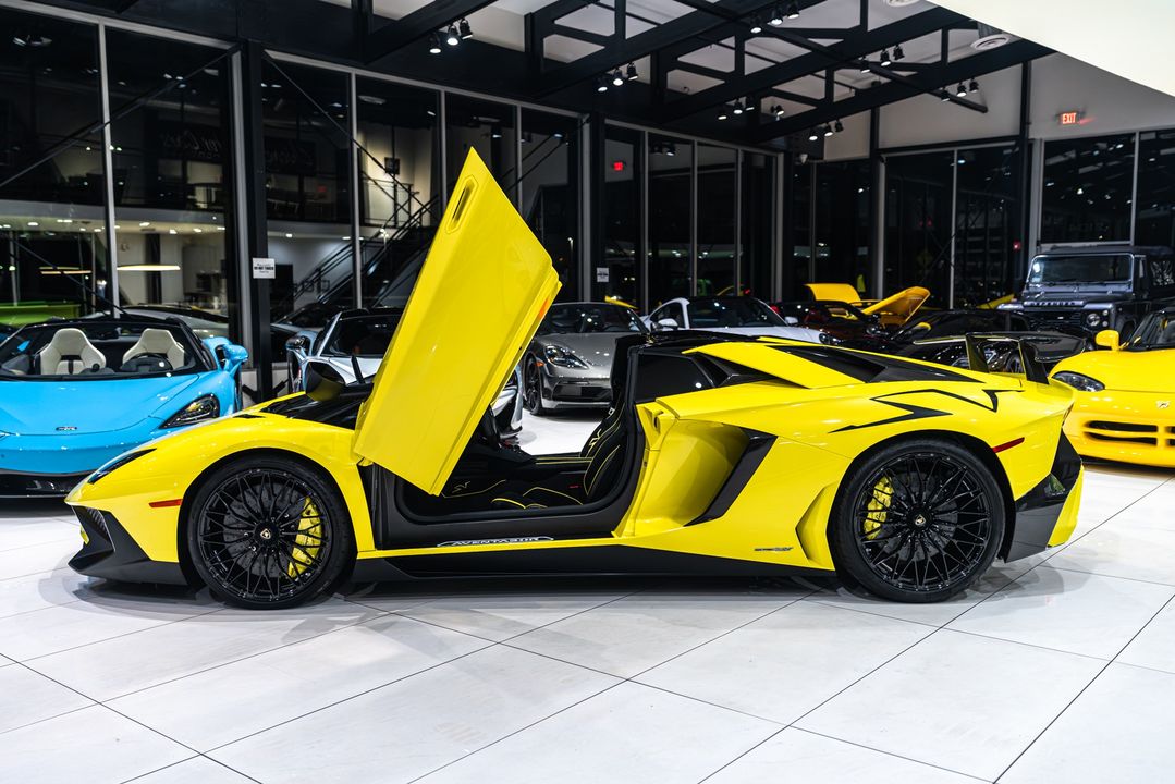 2017 Lamborghini Aventador